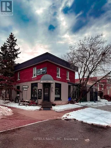 698 COOPER STREET, Ottawa, Ontario K1R6C6