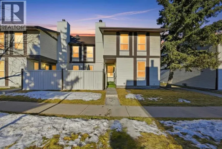 42, 3200 60 Street NE, Calgary, Alberta T1Y4K8