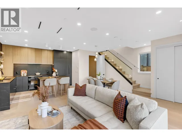 1 2764 W 14TH AVENUE, Vancouver, British Columbia V6K2X2