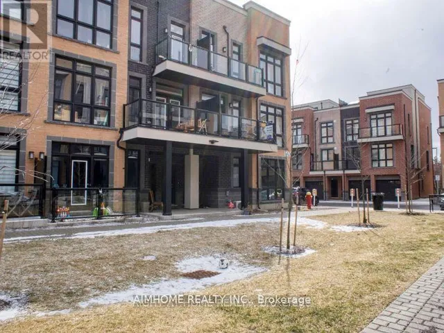 16 - 8 SAYERS LANE, Richmond Hill (Oak Ridges), Ontario L4E1J4