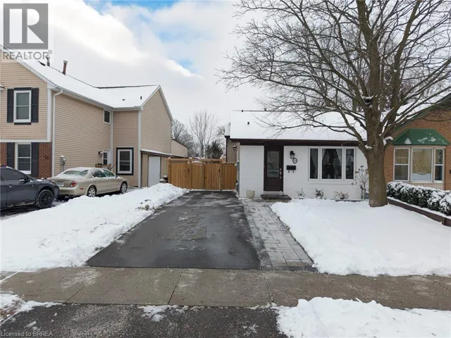 60 BANBURY Road, Brantford, Ontario N3P1C3