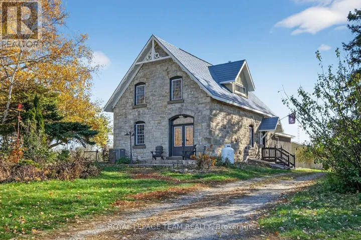 15 BASS ROAD, Elizabethtown-Kitley, Ontario K0G1L0