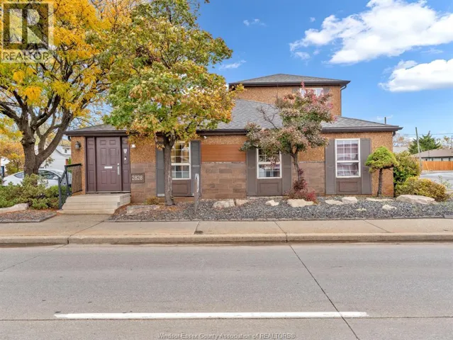 2828 HOWARD AVENUE, Windsor, Ontario N8X3Y3