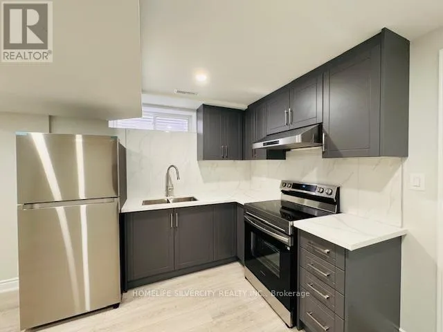 B - 104 STILTON AVENUE, Vaughan (Kleinburg), Ontario L4H5B9