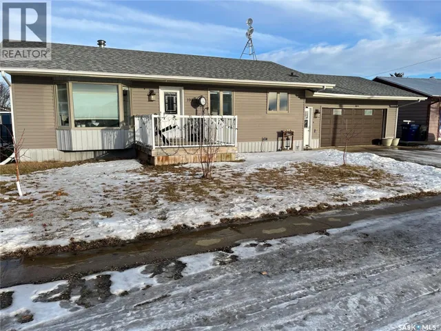 108 7th AVENUE E, Lafleche, Saskatchewan S0H2K0