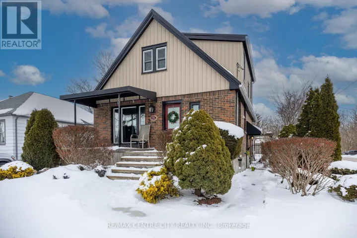 32 THIRD AVENUE, St. Thomas, Ontario N5R4J9