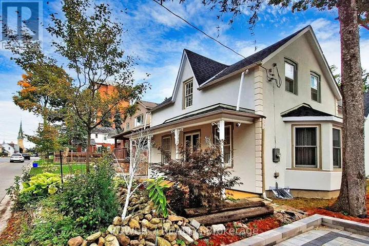 62 CENTRE STREET W, Richmond Hill (Mill Pond), Ontario L4C3P7