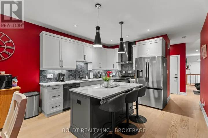 1074B VANSICKLE ROAD N, St. Catharines (Grapeview), Ontario L2S2X3