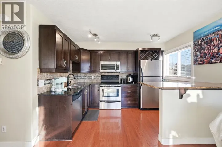2, 2906 17 Avenue SW, Calgary, Alberta T3E0A9