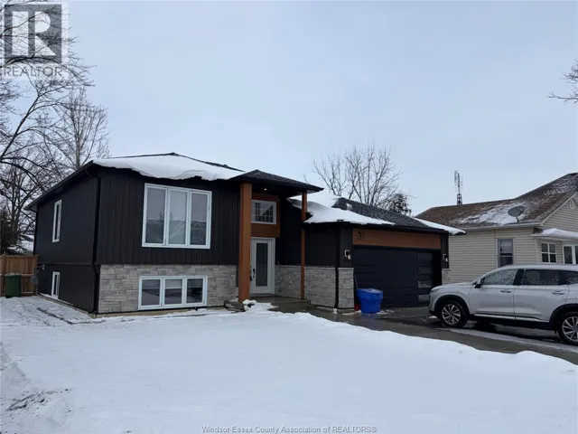 31 CAMERON AVENUE, Essex, Ontario N8M2K7