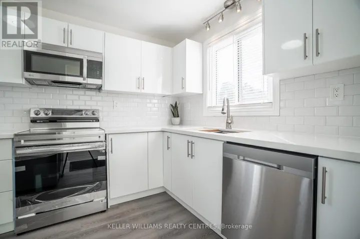 6131 VALLEY WAY, Niagara Falls (Cherrywood), Ontario L2E1X9