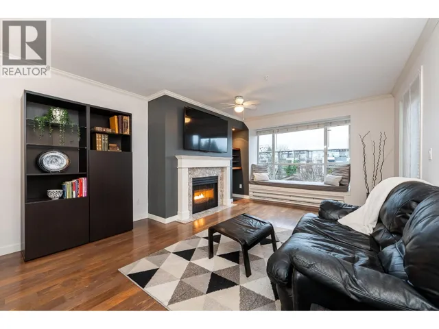 305 2340 HAWTHORNE AVENUE, Port Coquitlam, British Columbia V3C1W9