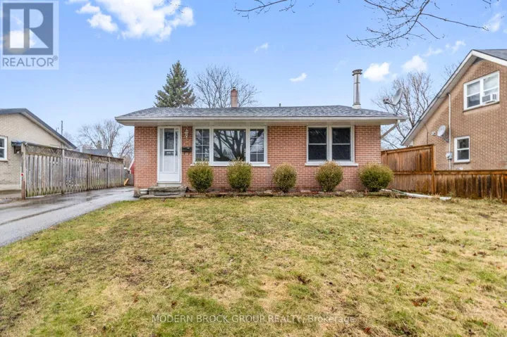 94 BISLEY CRESCENT, Brockville, Ontario K6V2T8