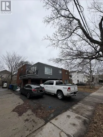 918 Mclean Street, Halifax Peninsula, Nova Scotia B3H2V1