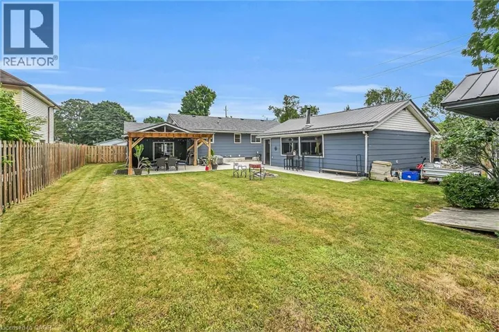 4 CLIFFORD Street, Port Dover, Ontario N0A1N0