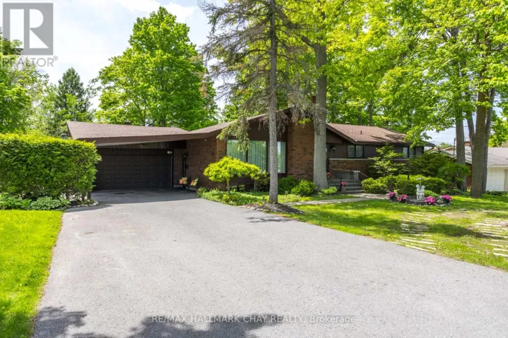 1009 FAIRBAIRN STREET, Peterborough (Monaghan Ward 2), Ontario K9K1C1