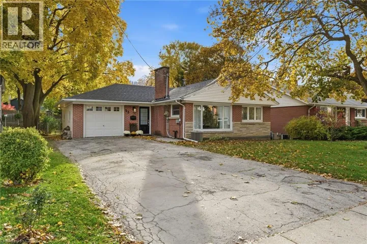 53 LIVINGSTON Avenue, Grimsby, Ontario L3M1L3