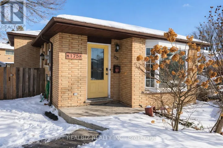 175 NAPOLI COURT, Hamilton (Gurnett), Ontario L9C7A2