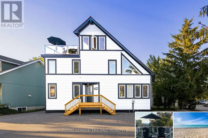 42 LAKESIDE CIRCLE, Lambton Shores (Grand Bend), Ontario N0M1T0