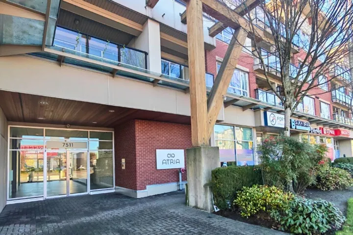 319 7511 120 STREET, Delta, British Columbia V4C0C1