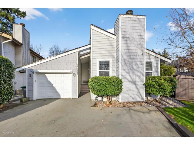 12235 80A AVENUE, Surrey, British Columbia V3W7R8