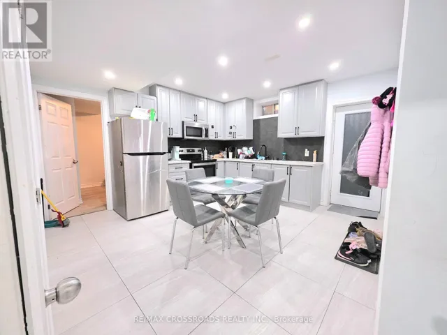 BASEMENT - 14 SCHOOLBRIDGE STREET, Ajax (Northwest Ajax), Ontario L1T4Z2