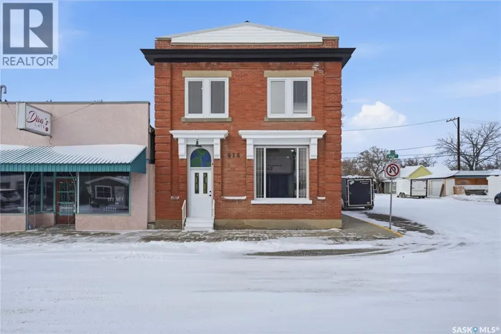 418 Main STREET, Gravelbourg, Saskatchewan S0H1X0