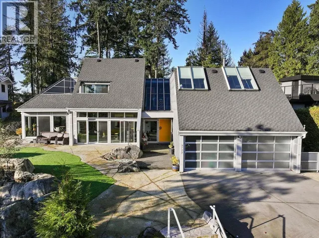 3722 SOUTHRIDGE PLACE, West Vancouver, British Columbia V7V3H8