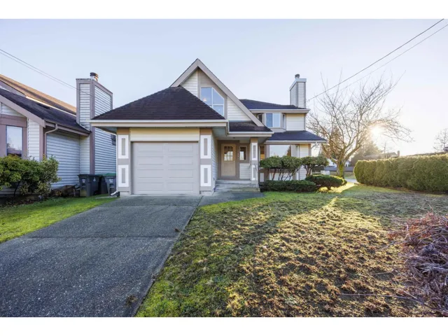 15114 98 AVENUE, Surrey, British Columbia V3R8T2