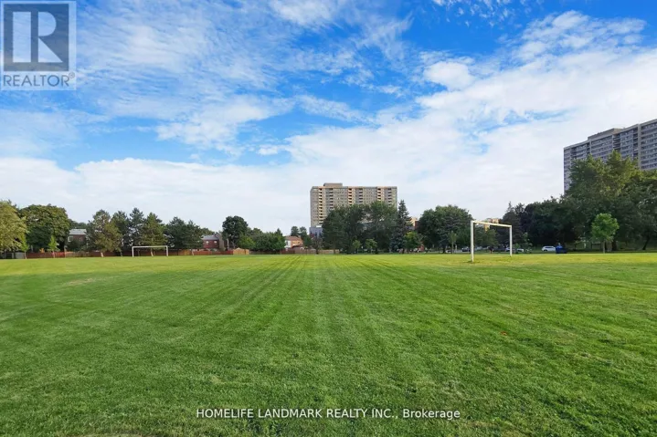 26 L'AMOREAUX DRIVE, Toronto (L'Amoreaux), Ontario M1W2L9