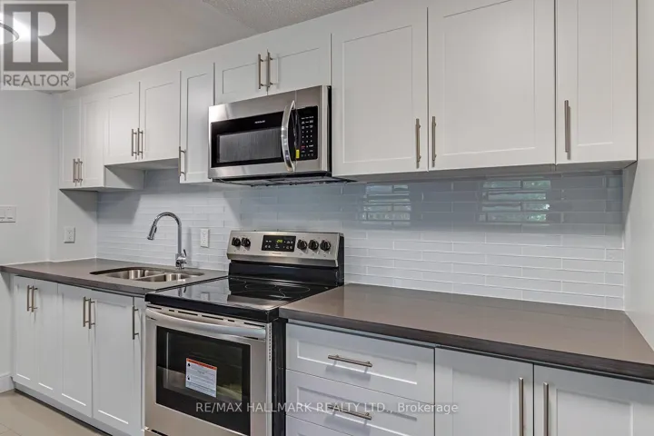 126 - 7555 GOREWAY DRIVE, Mississauga (Malton), Ontario L4T3M9