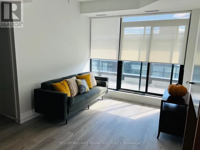 PH-511 B - 1604 CHARLES STREET E, Whitby (Port Whitby), Ontario L1N0P2