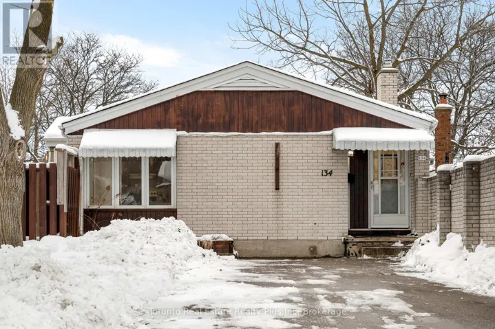 134 PEPPERWOOD CRESCENT, Kitchener, Ontario N2A2R3