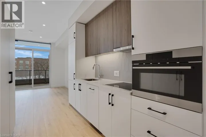 741 KING Street W Unit# 313, Kitchener, Ontario N2G1E5