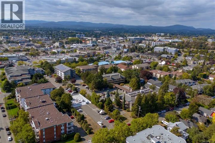 310 3215 Alder St, Saanich, British Columbia V8X1P3