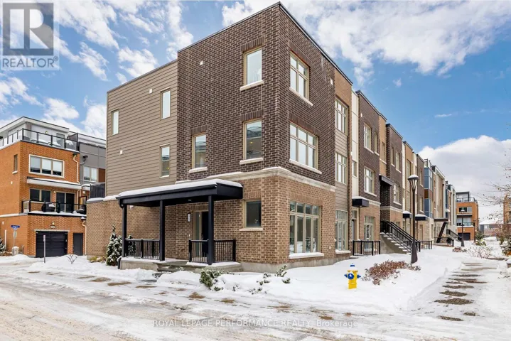 225 MAKADEWA PRIVATE W, Ottawa, Ontario K1K0P2