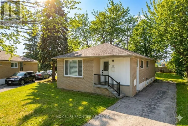 30 FARR AVENUE, Toronto (Mount Olive-Silverstone-Jamestown), Ontario M9V2A6