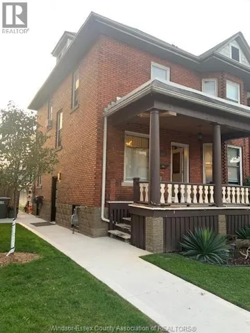 323 GLADSTONE AVENUE Unit# 1, Windsor, Ontario N9A2P6