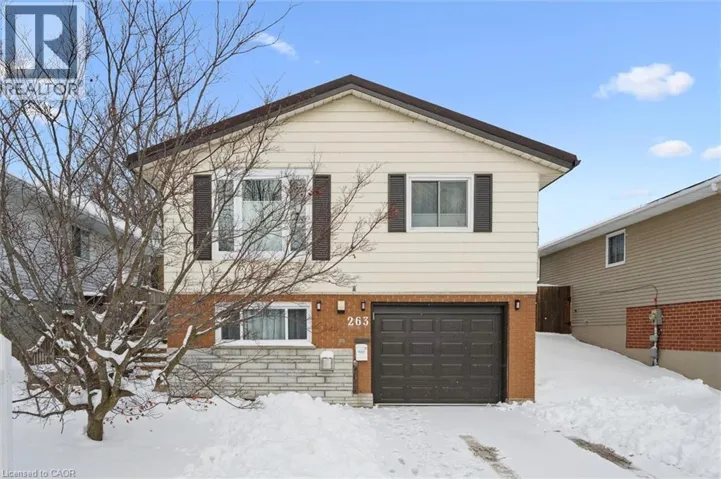 263 THE COUNTRY Way, Kitchener, Ontario N2E2V6