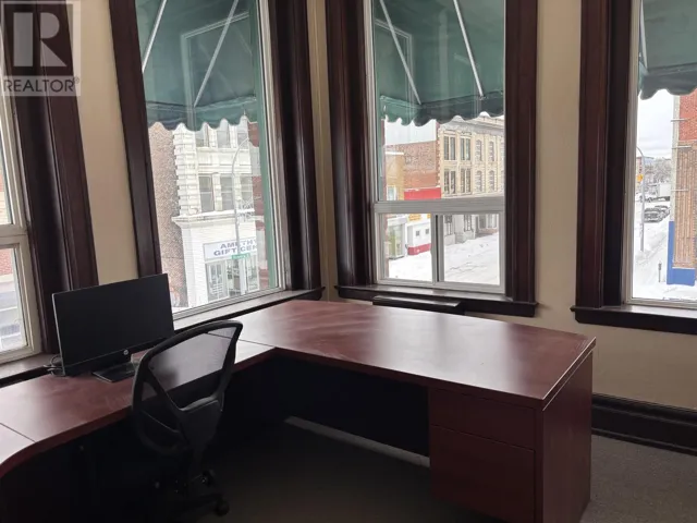 317 Victoria AVE, Thunder Bay, Ontario P7C1A4