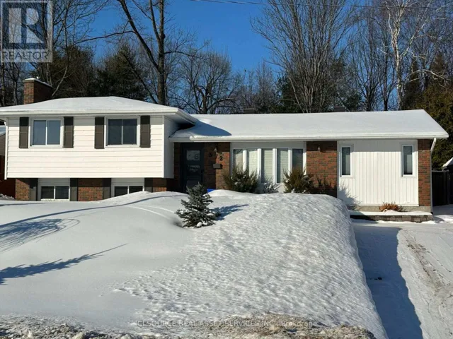 372 CAMELOT DRIVE, North Bay (Birchaven), Ontario P1A3K7