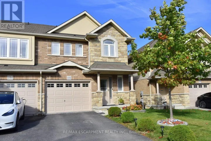 102 CELESTIAL CRESCENT, Hamilton, Ontario L0R1P0