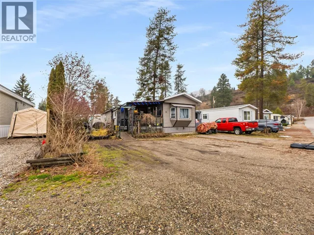 500 16 Avenue Unit# 18, Genelle, British Columbia V0G1G0