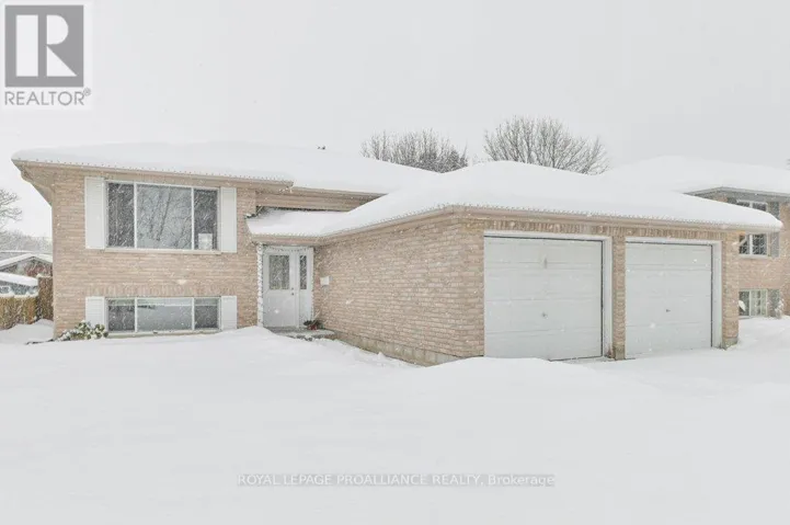 8 GILMOUR COURT, Quinte West (Trenton Ward), Ontario K8V6V6