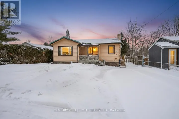 27 SIMCOE STREET, Orillia, Ontario L3V1G5