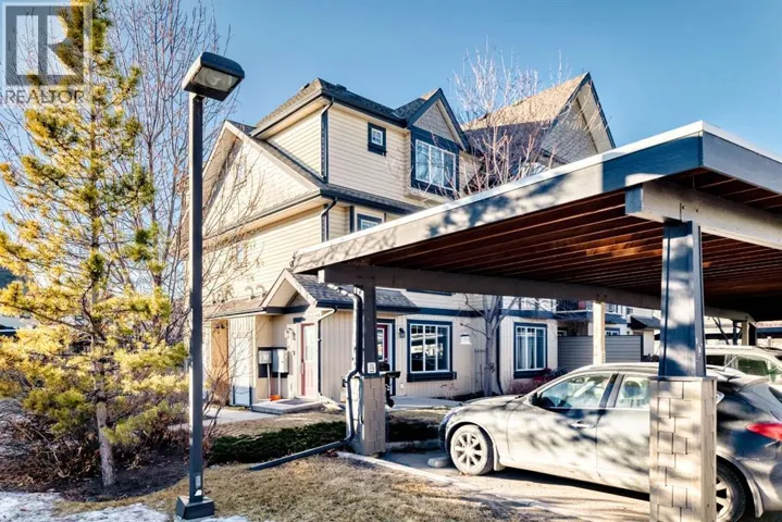 4, 133 Copperpond Heights SE, Calgary, Alberta T2Z1C5