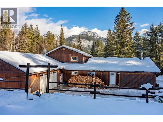 761 Golden Donald Upper Road, Golden, British Columbia V0A1H1