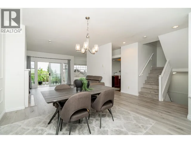 32 2979 PANORAMA DRIVE, Coquitlam, British Columbia V3E2W8