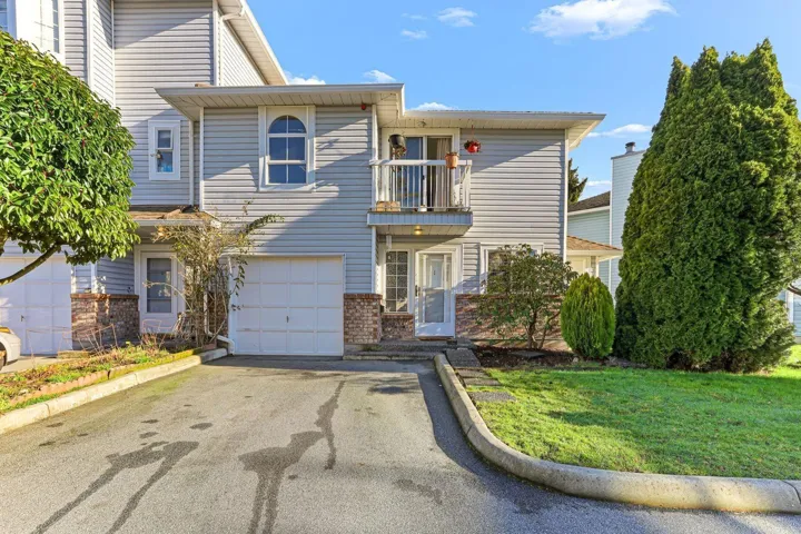 1 13925 70 AVENUE, Surrey, British Columbia V3W0A2