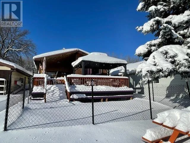 195 West River RD, Dryden, Ontario P8N2A7